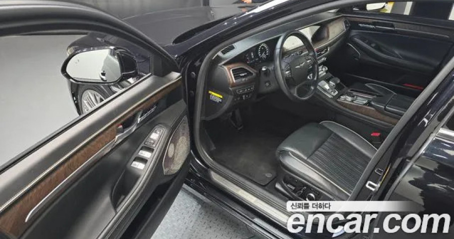 Genesis G90 