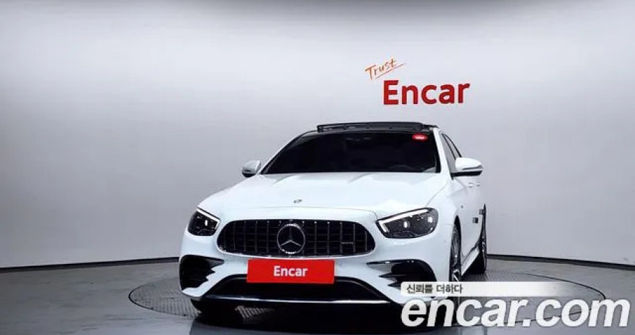 Mercedes-Benz E-Class 