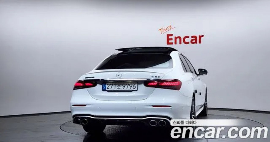 Mercedes-Benz E-Class 