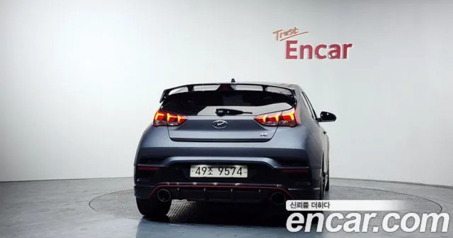 Hyundai Veloster 