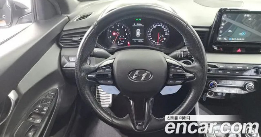 Hyundai Veloster 