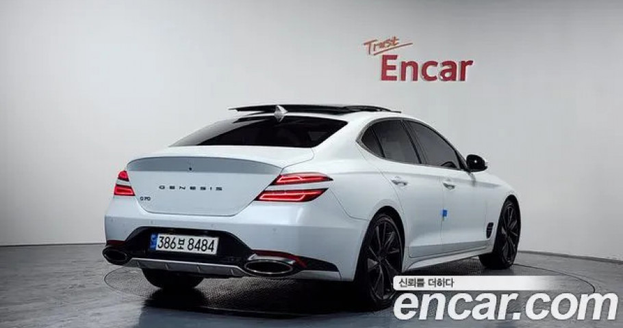 Genesis G70 