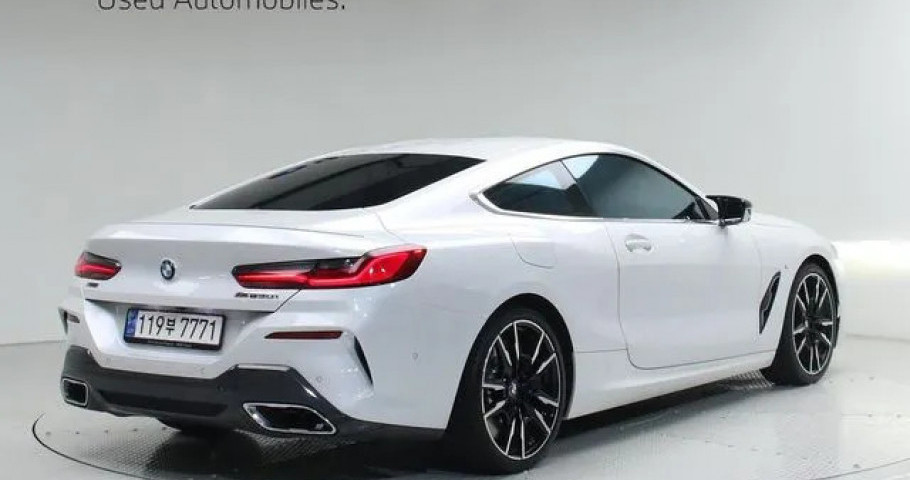 Bmw 8-Series 