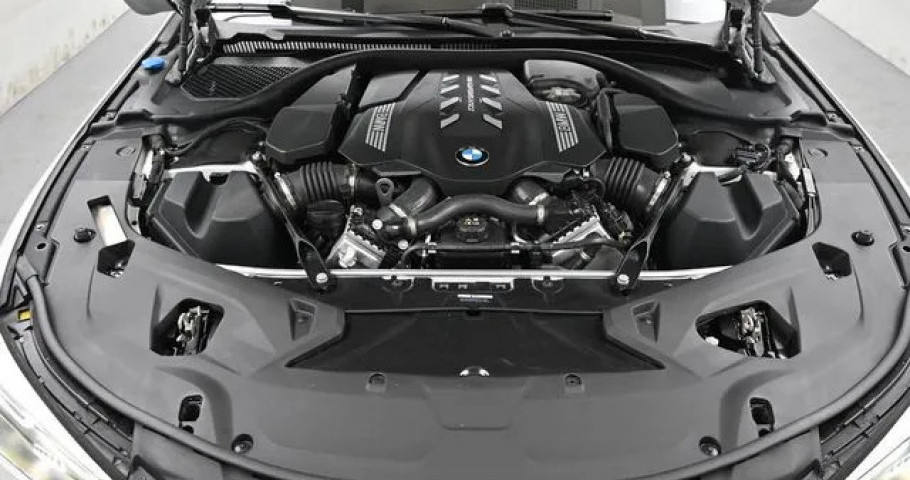 Bmw 8-Series 