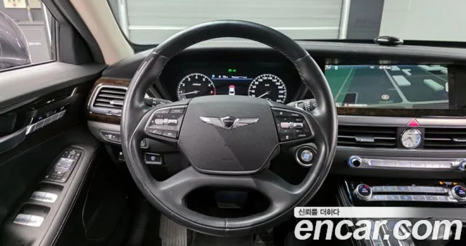 Genesis G90 
