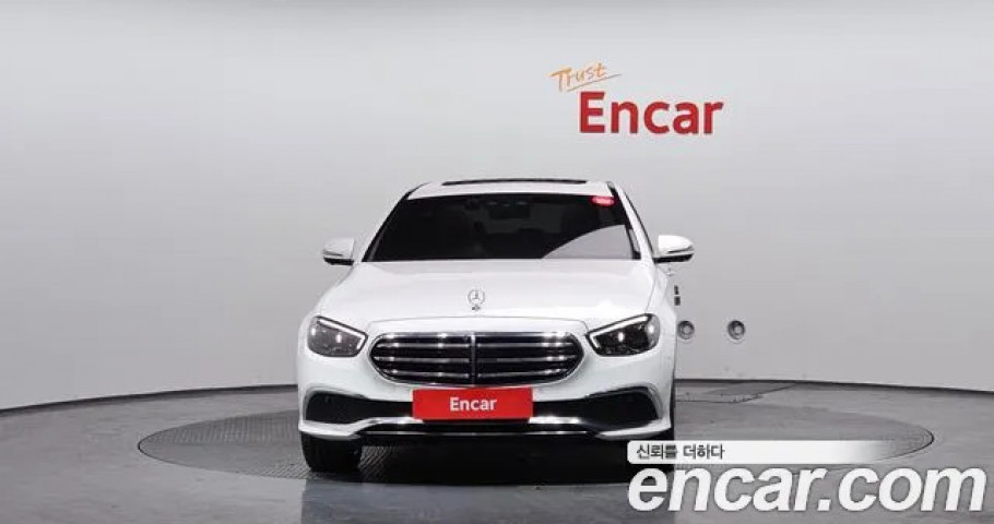 Mercedes-Benz E-Class 