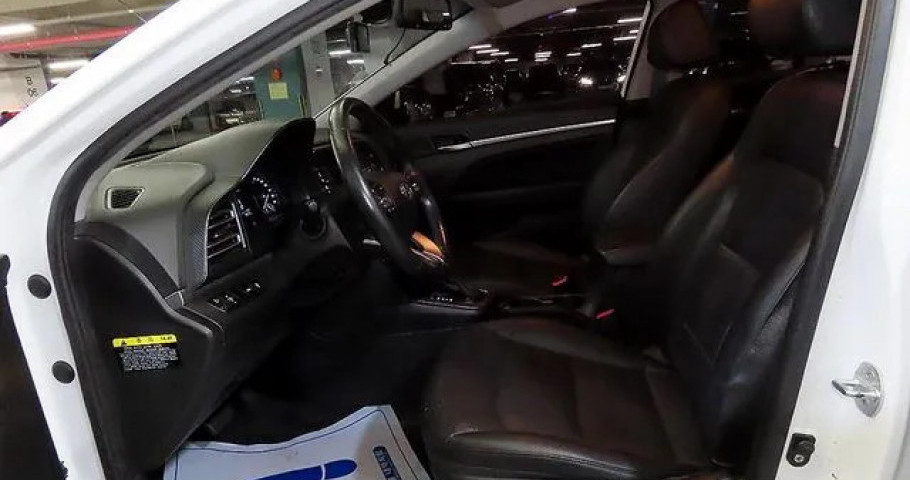 Hyundai Avante 