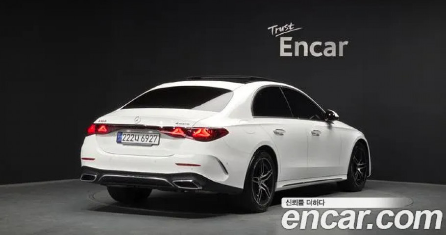 Mercedes-Benz E-Class 
