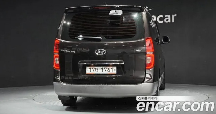 Hyundai Starex 