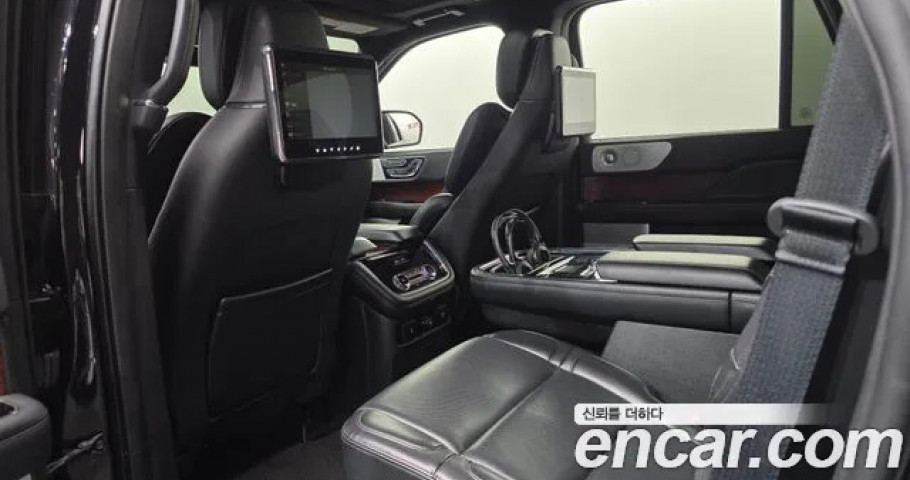 Lincoln Navigator 