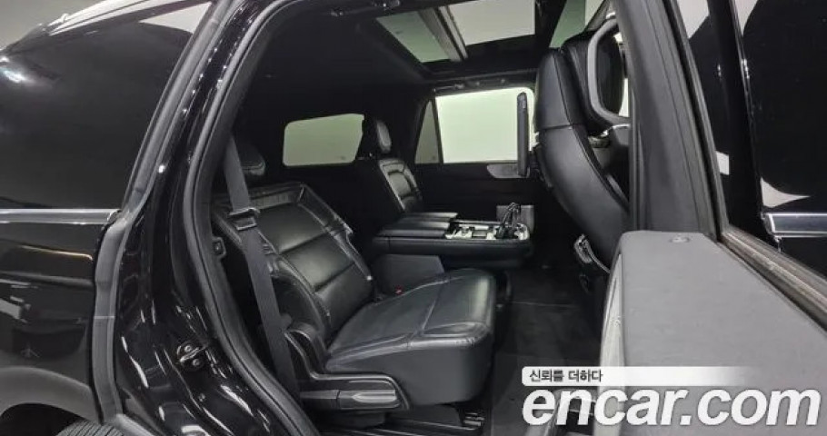 Lincoln Navigator 