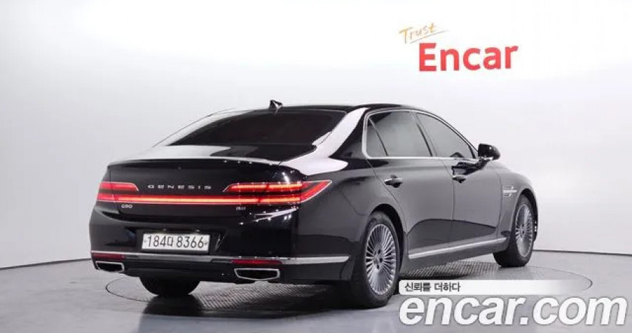 Genesis G90 