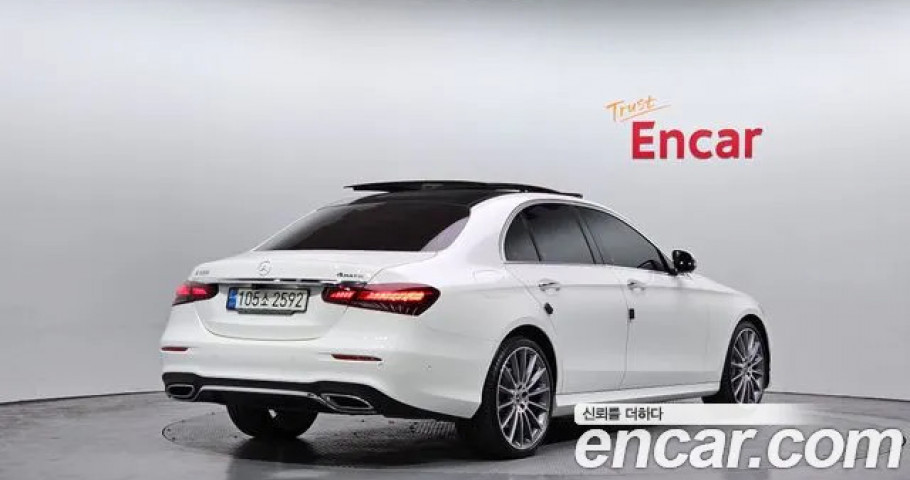 Mercedes-Benz E-Class 
