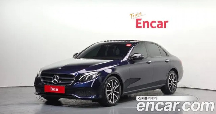 Mercedes-Benz E-Class 