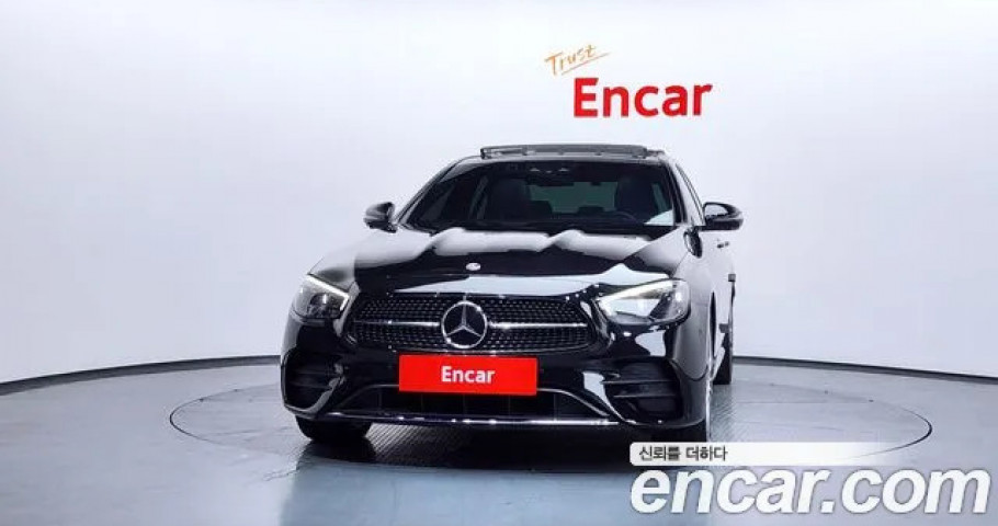 Mercedes-Benz E-Class 