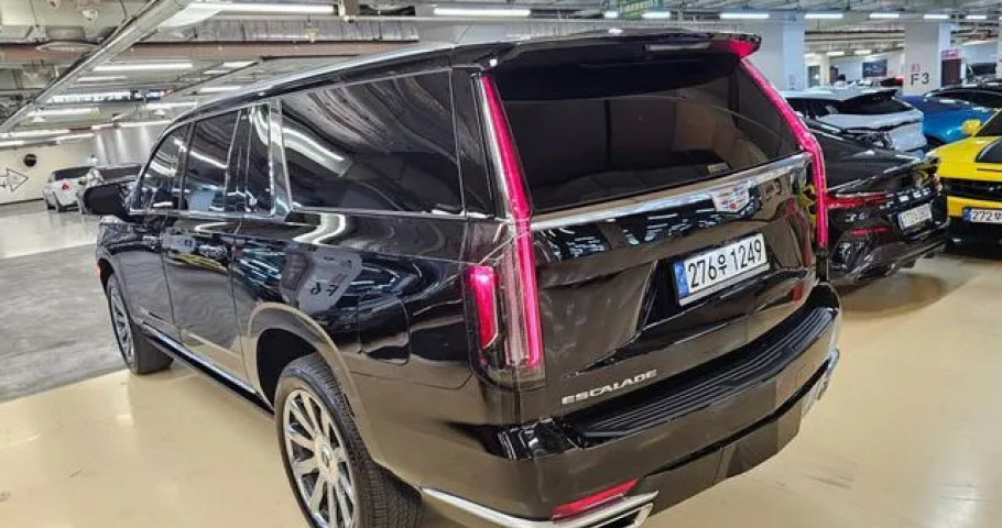 Cadillac Escalade 