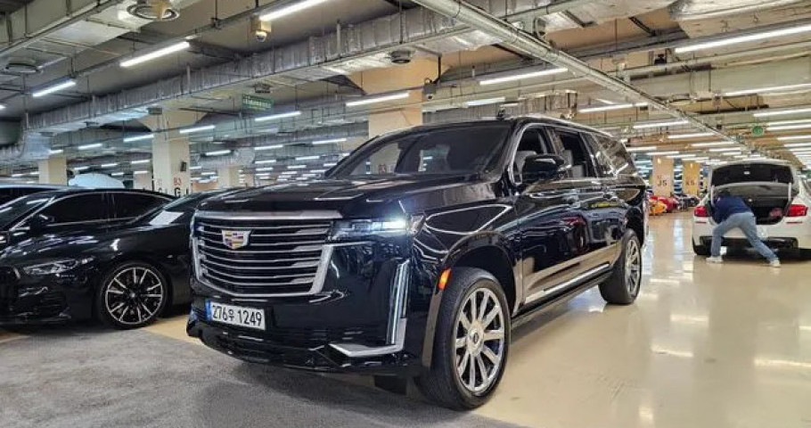 Cadillac Escalade 