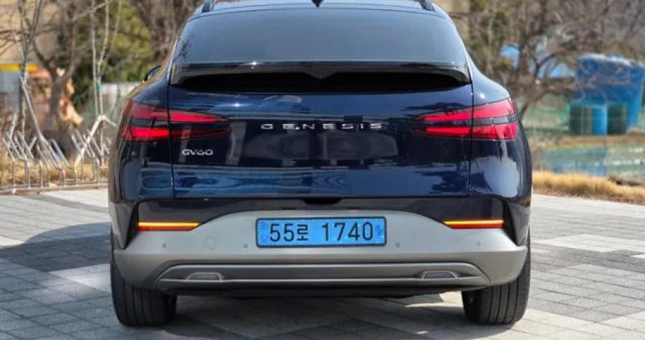 Genesis Gv60 