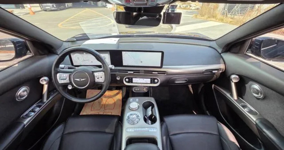 Genesis Gv60 