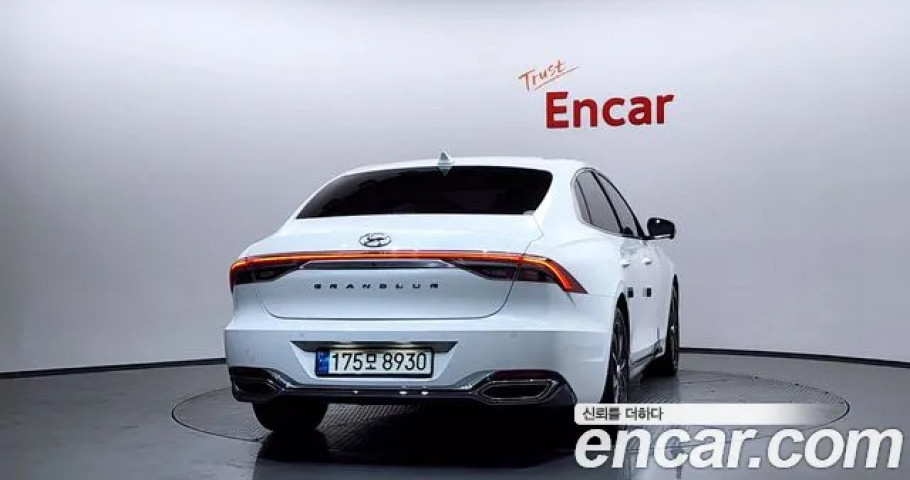 Hyundai Grandeur 