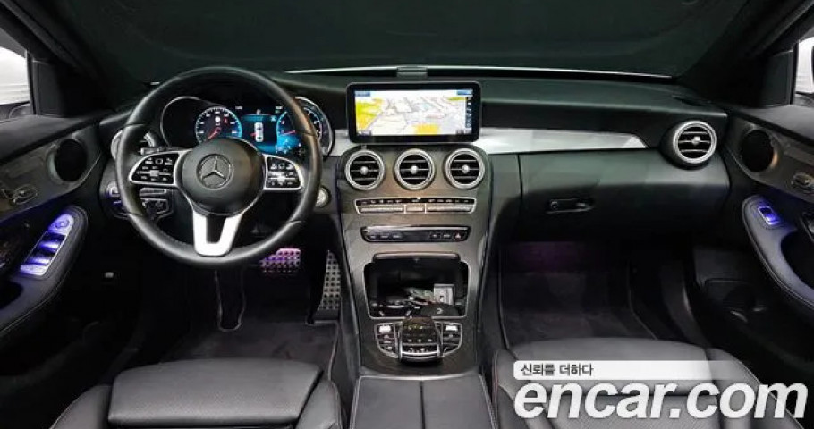 Mercedes-Benz C-Class 