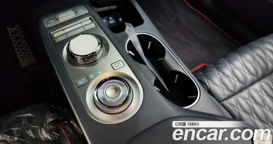 Genesis Gv70 