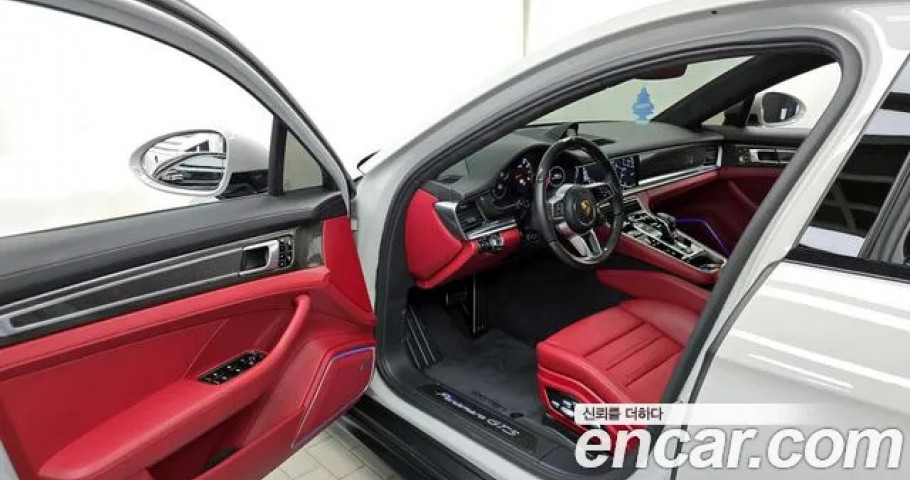 Porsche Panamera 