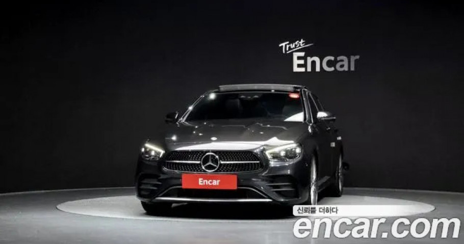 Mercedes-Benz E-Class 