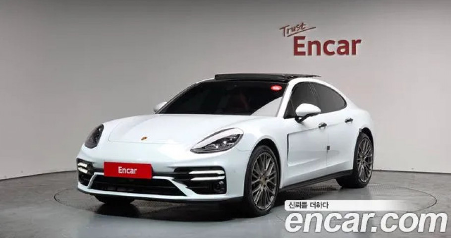 Porsche Panamera 