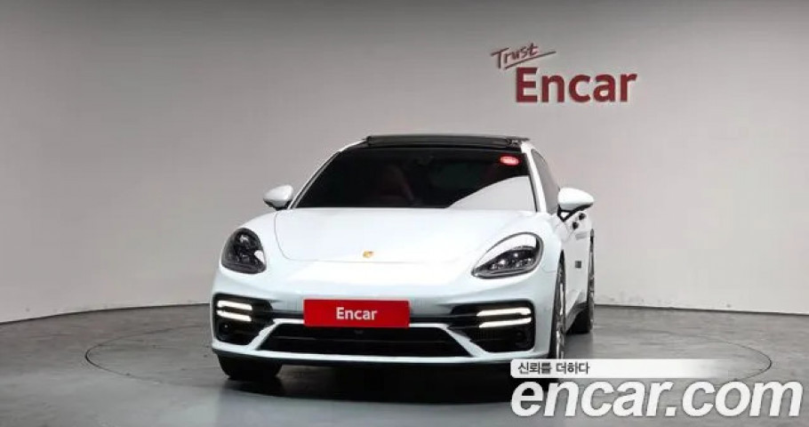 Porsche Panamera 