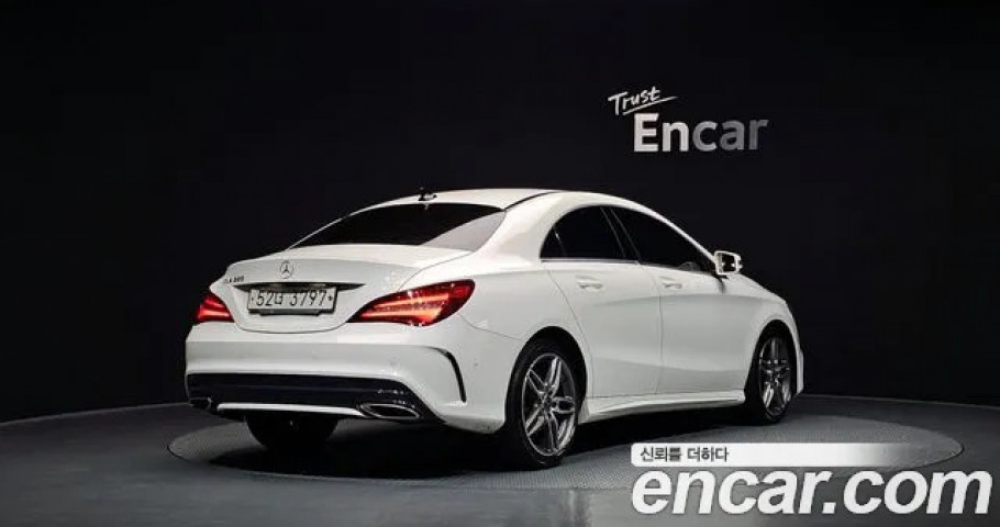 Mercedes-Benz Cla-Class 
