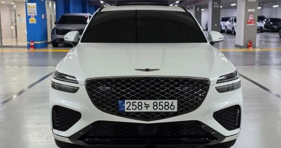 Genesis Gv70 