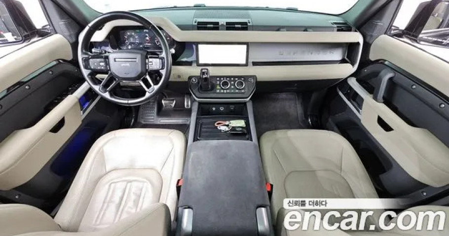 Land Rover Defender 