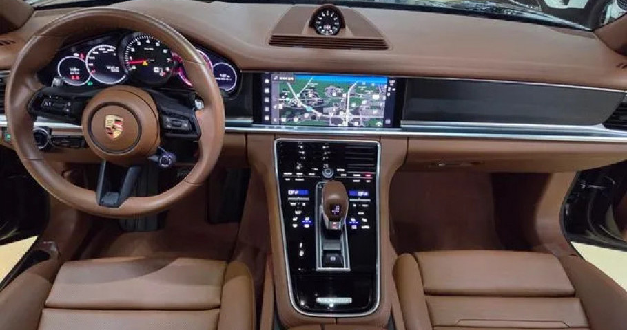 Porsche Panamera 