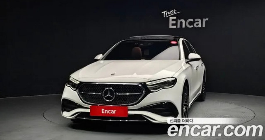 Mercedes-Benz E-Class 
