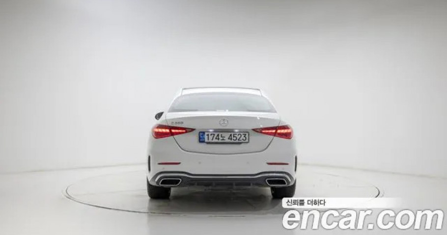 Mercedes-Benz C-Class 