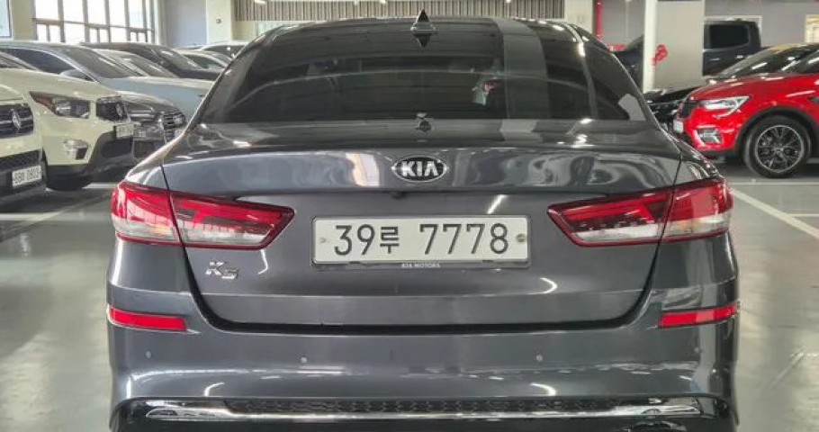 Kia K5 