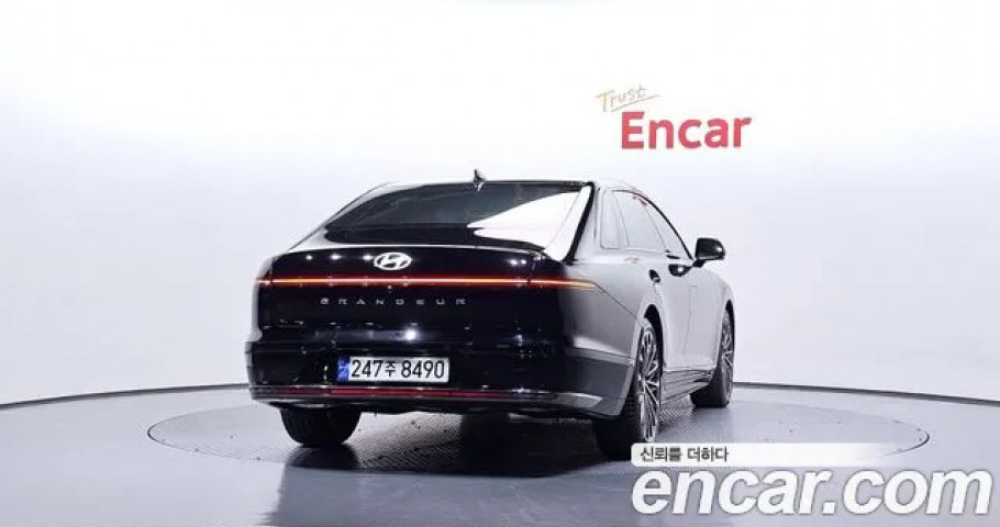 Hyundai Grandeur 