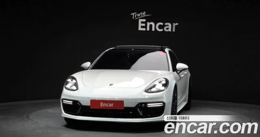 Porsche Panamera 