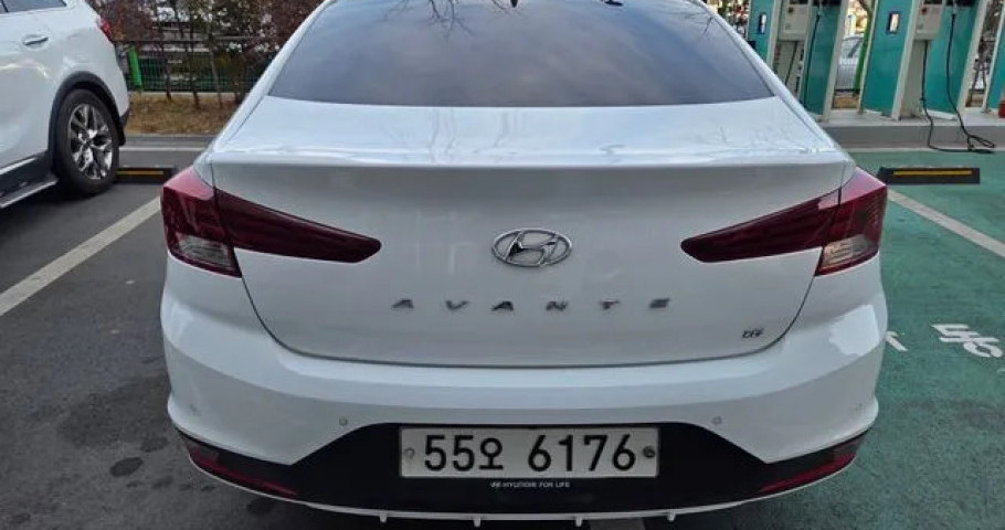 Hyundai Avante 