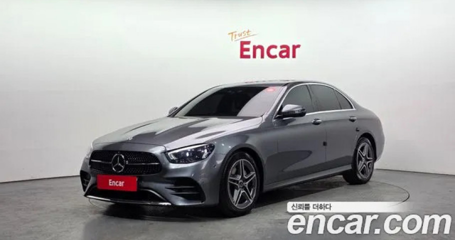 Mercedes-Benz E-Class 