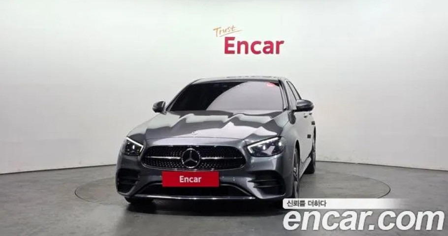 Mercedes-Benz E-Class 