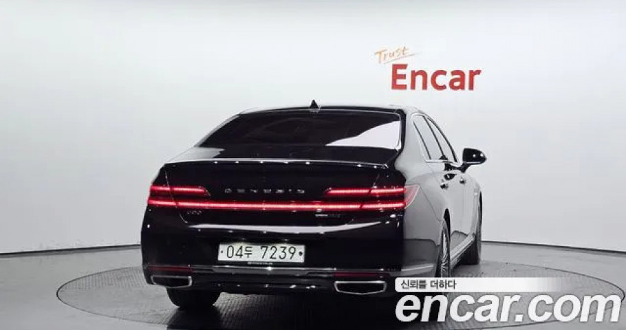 Genesis G90 