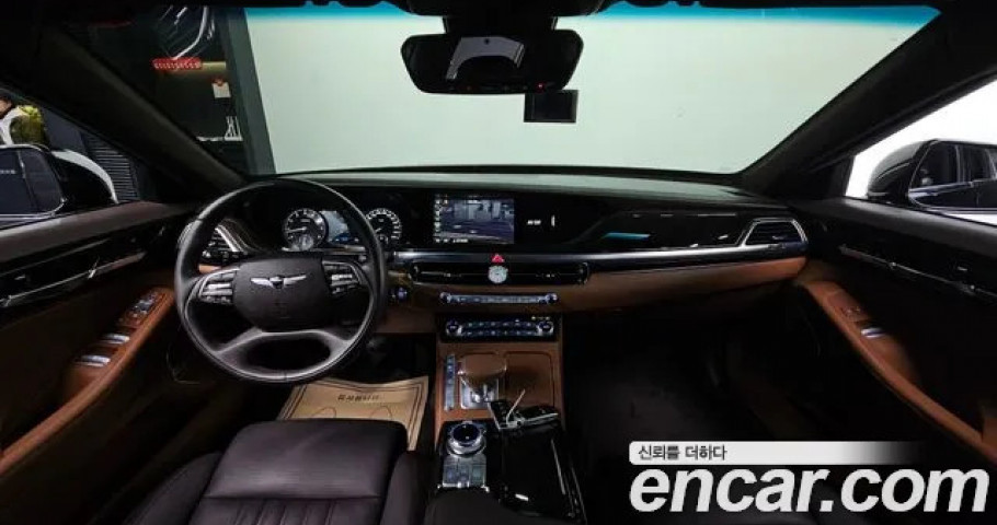 Genesis G90 