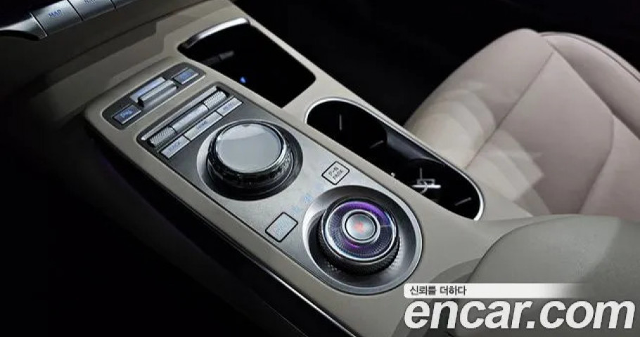 Genesis Gv70 