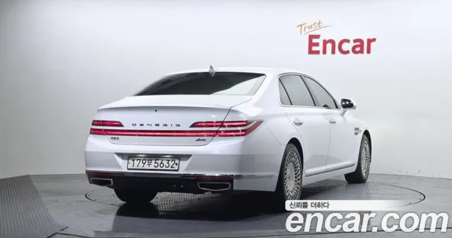 Genesis G90 
