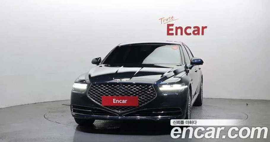 Genesis G90 