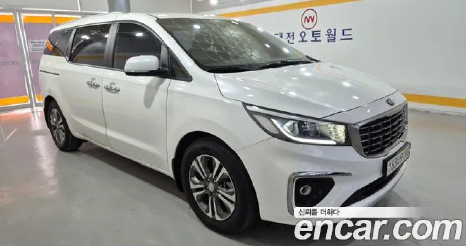 Kia Carnival 