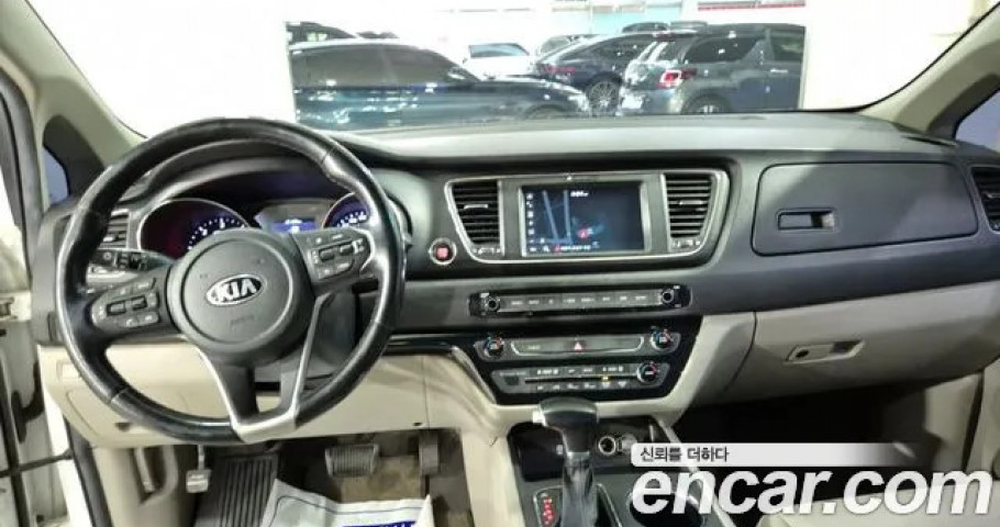 Kia Carnival 