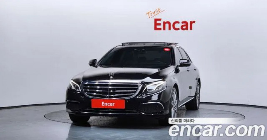 Mercedes-Benz E-Class 